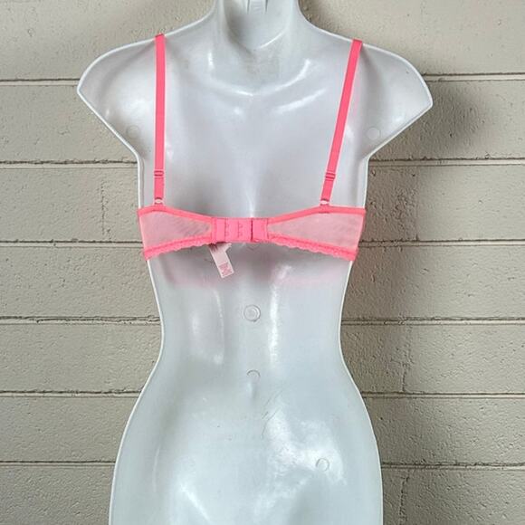 Victoria’s Secret Coral  Lace Bra size 32C - Picture 2 of 8